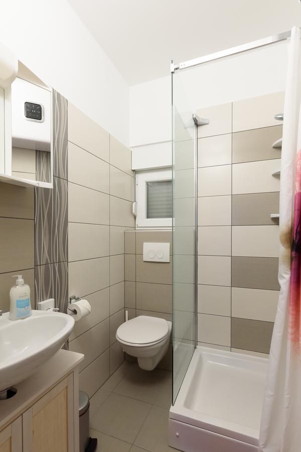 Apartmani Orhideja Gornji Karin Exterior photo