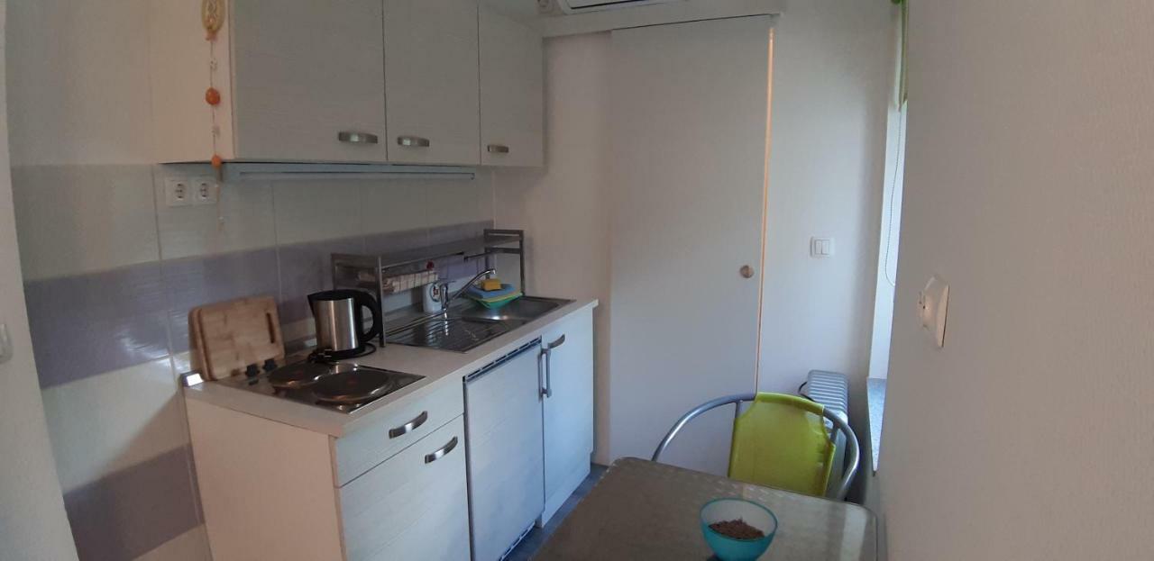 Apartmani Orhideja Gornji Karin Exterior photo